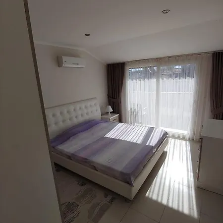 Apartamento Elit Life Oba 300 M Sea Alanya